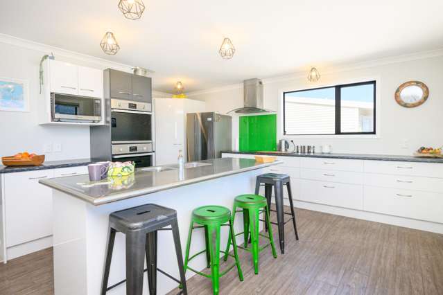 17 Marine Parade Foxton Beach_4