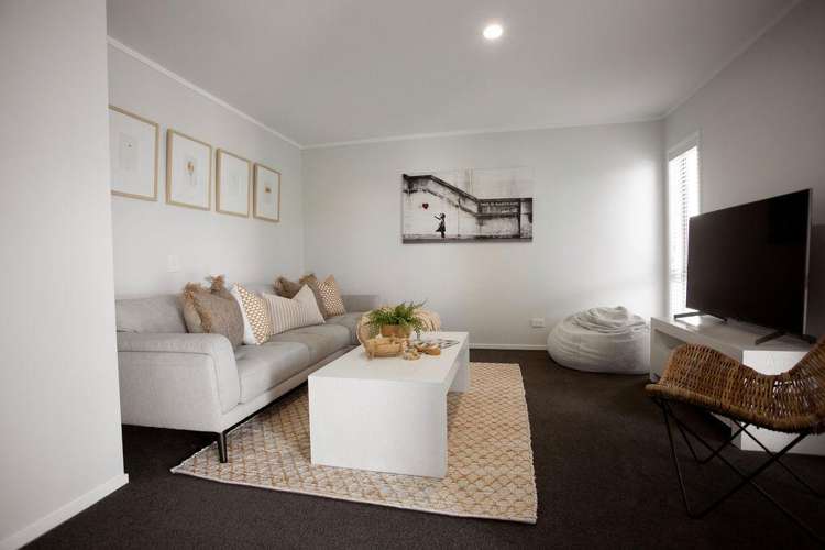 60 Intrepid Crescent Beachlands_12