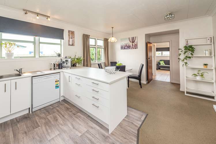 61 Surrey Road Springvale_5