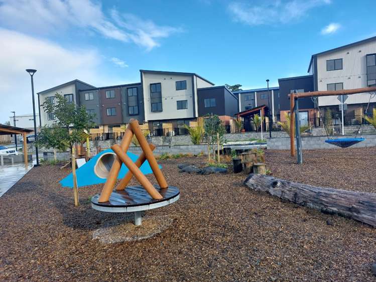 6 Selo Street Glen Eden_6