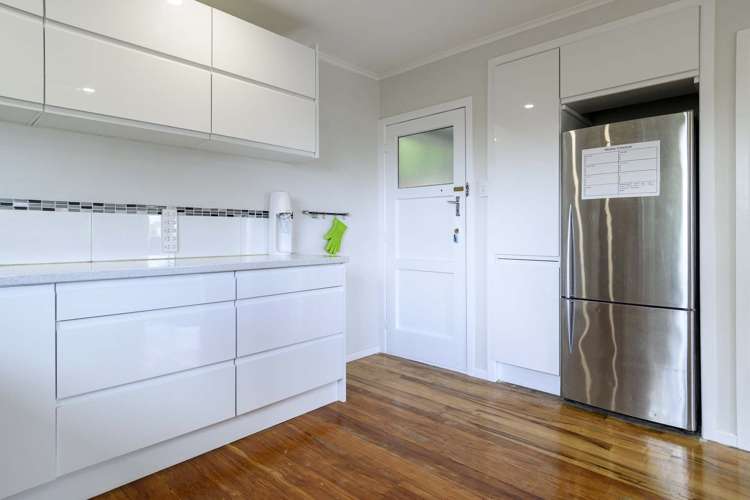 18 Bellevue Road Brookfield_16