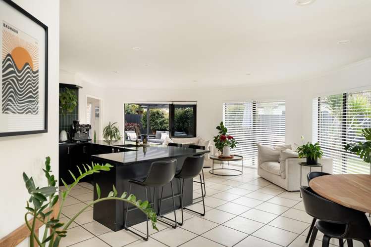 34 Aranui Drive Papamoa Beach_17