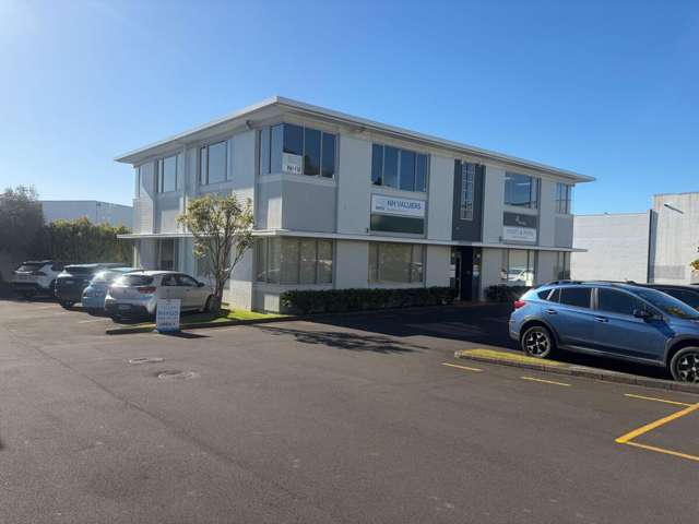 Immaculate Ground Floor 120 sqm Office