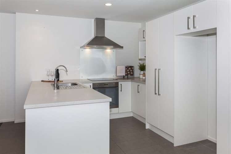 4/39 Gallaghan Close Wigram_8