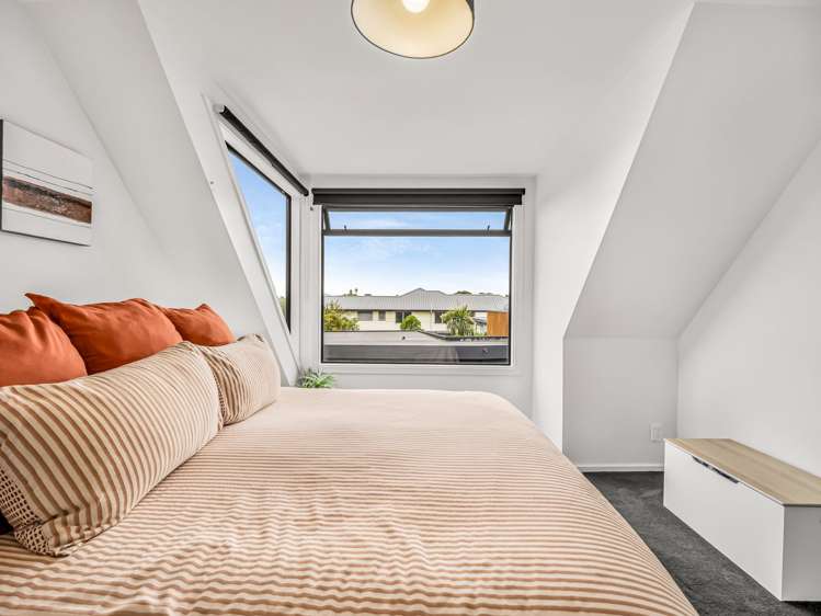 151 Rocking Horse Road Southshore_22