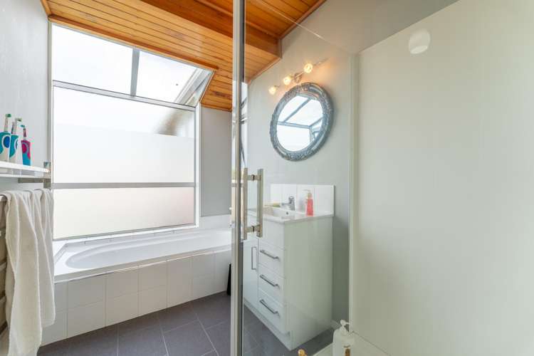 22 Macdonald Street Waimataitai_17