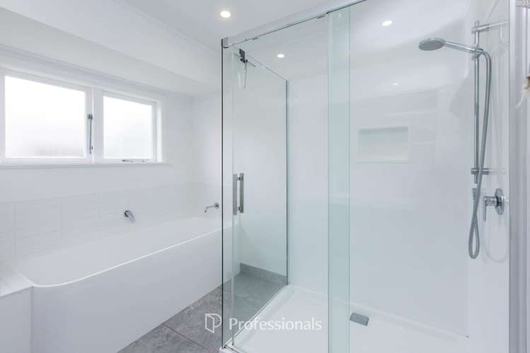 35 Whirinaki Crescent Heretaunga_12