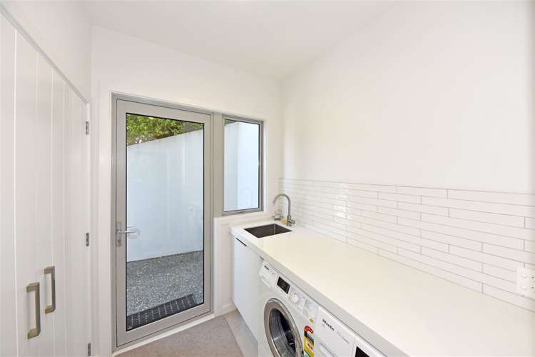 2 Challenger Lane Redcliffs_25