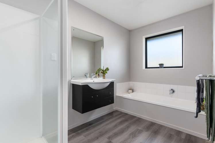 42 Bayswater Crescent Bromley_19