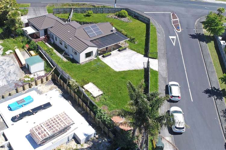 74 Hetherington Road Ranui_0