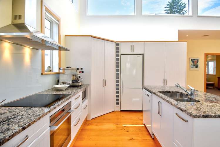 346 Hardy Street Nelson City_9