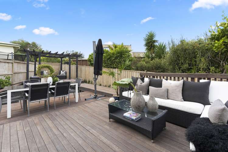 17 Handley Avenue Narrow Neck_16