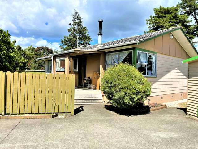 3 bedroom with 1 bathroom