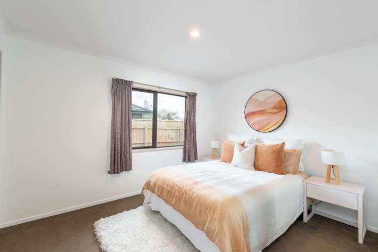 52 Sunstone Crescent Brown Owl_2