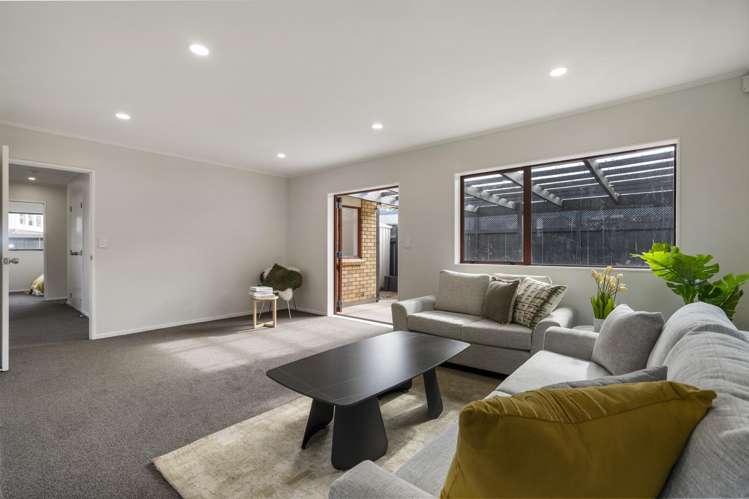 2E Lynbrooke Avenue_3