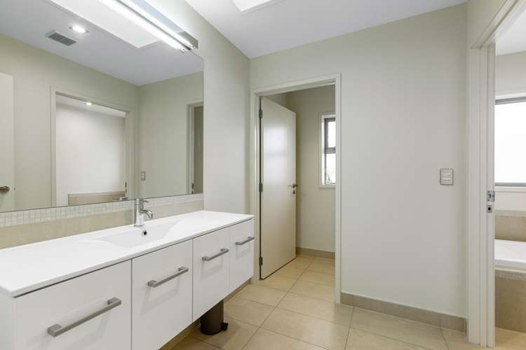 102A Rob Roy Lane Wanaka_18