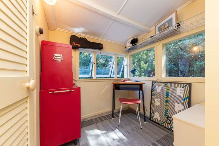 43 Kauri Point Road Laingholm_10