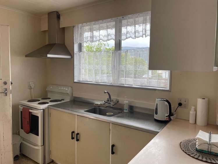 2/7 Islington Street Trentham_6