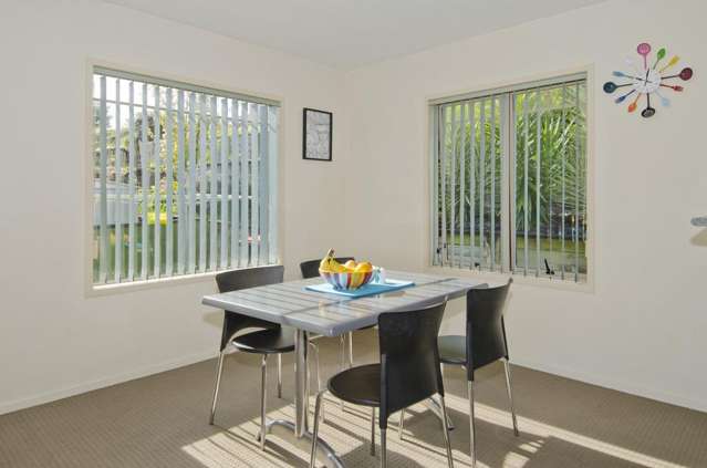 4/51 MERIVALE ROAD Parkvale_4