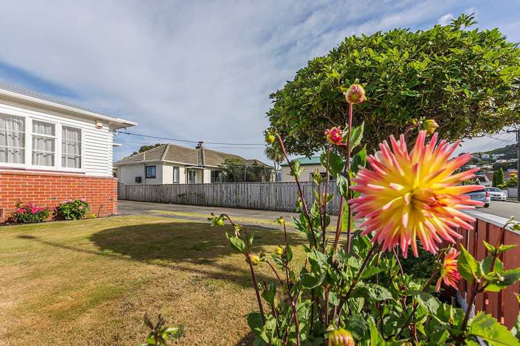 20 Glamis Avenue Strathmore Park_24