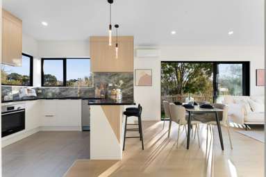 13 Emirau Place_4