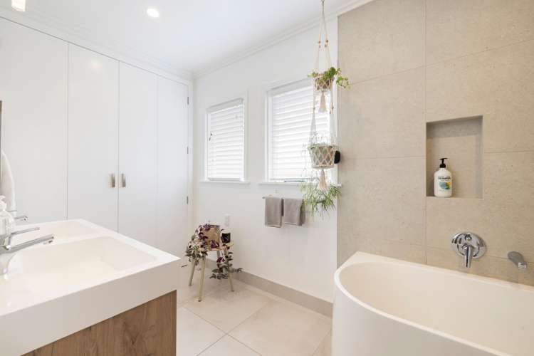 48 Nixon Street Hamilton East_15