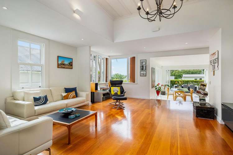 8 Summit Drive Mount Albert_17