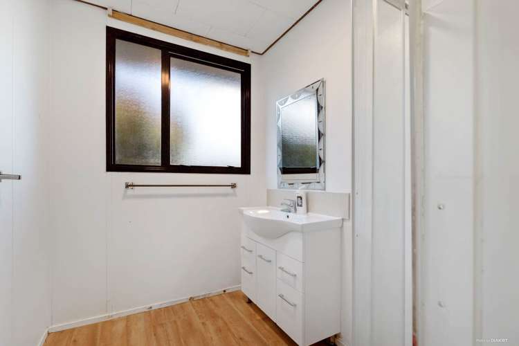 2/84 Lynwood Road New Lynn_7