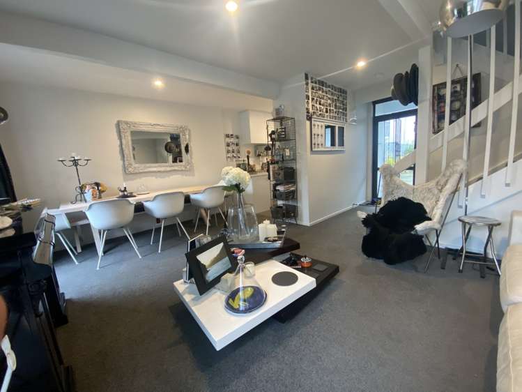 13/27 Cornwall Street Saint Albans_3