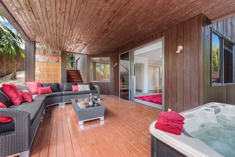 16 Crossland Place Maraetai_21