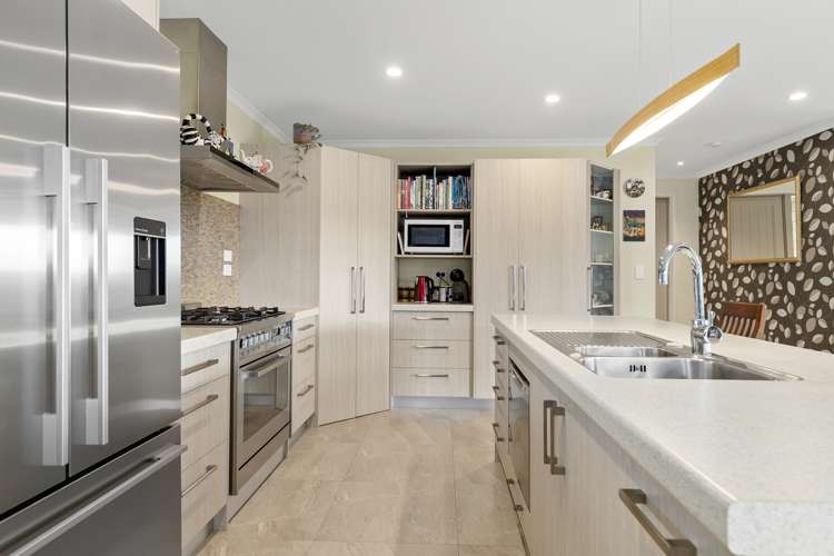 6 Ridgeview Drive Te Aroha_13