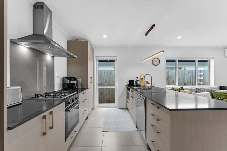 101 Kuaka Drive Takanini_11