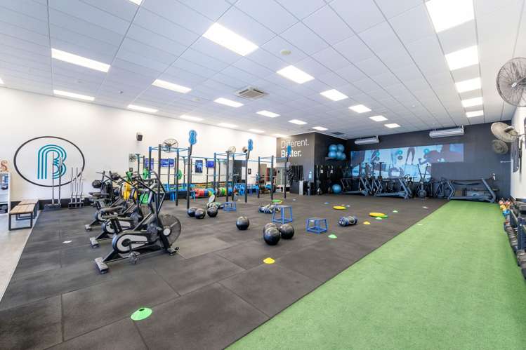 165 & 167-175 High Street_11