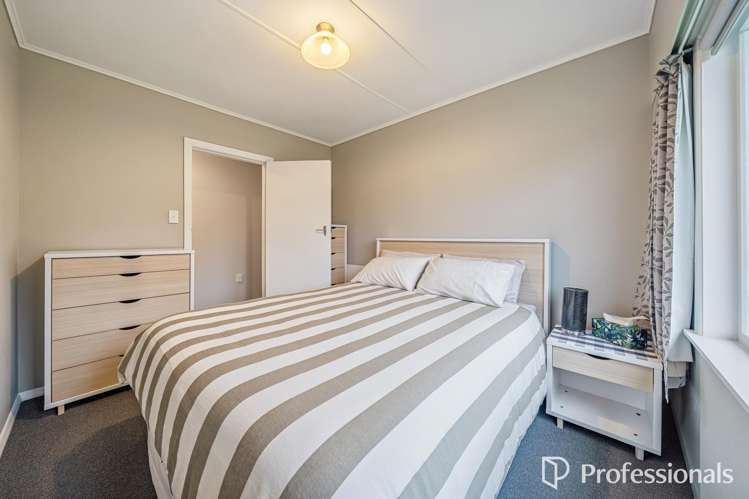 2 Short Street Wainuiomata_15
