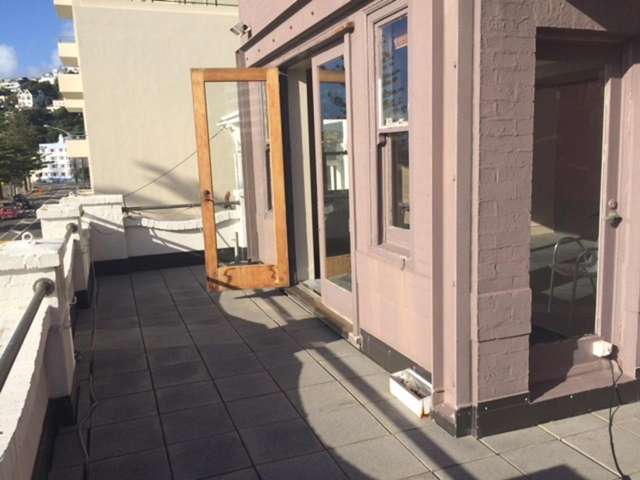 232 Oriental Parade Oriental Bay_1