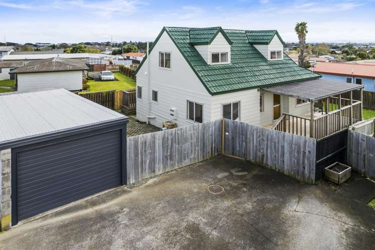 2/13 Greenstone Place Clover Park_1