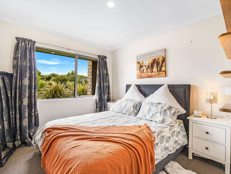 9 Riverside Way Amberley_17