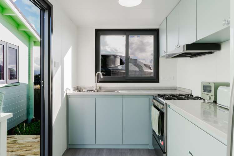 170 Foster Road Temple View_46