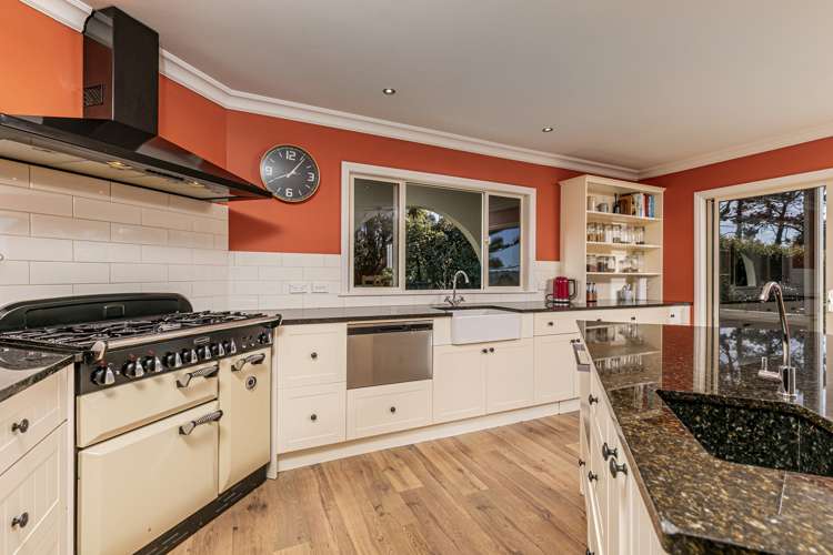 635 Ridge Road Riverhead_7