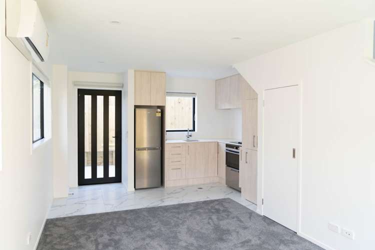 7/102 Millbrook Road_0