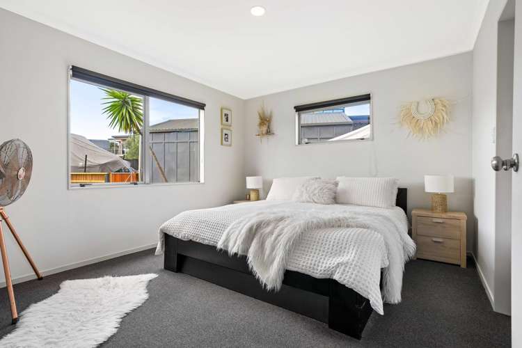 7 Ajax Head Pauanui_15