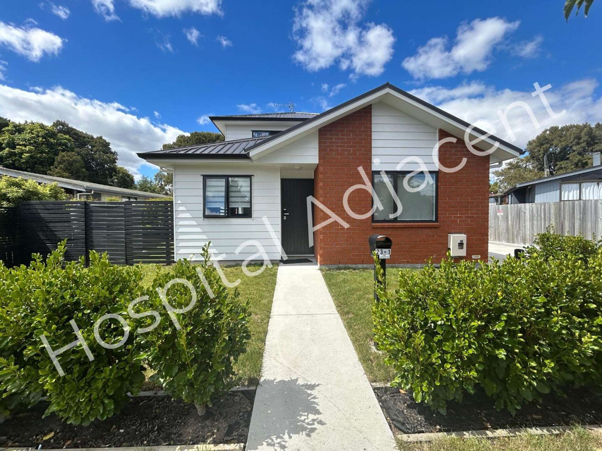 2C/23 Hibiscus Avenue Hamilton Lake_0
