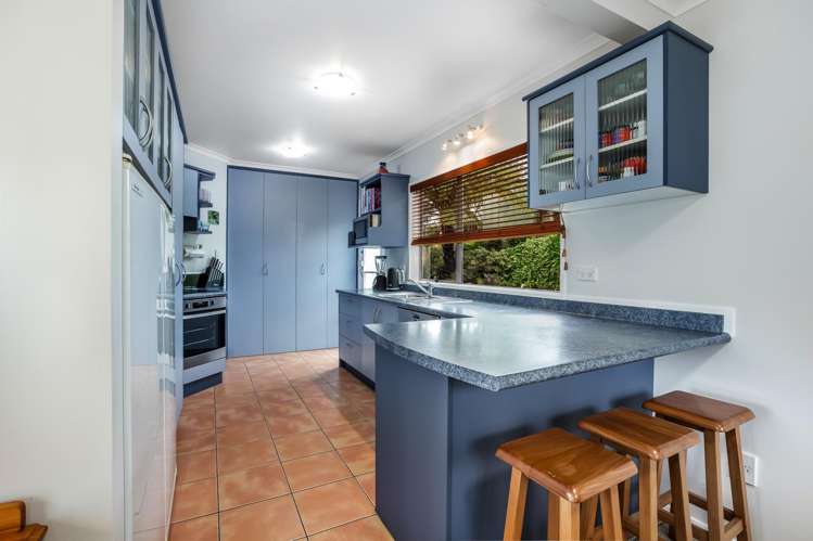 129 Kahu Road Paremata_14