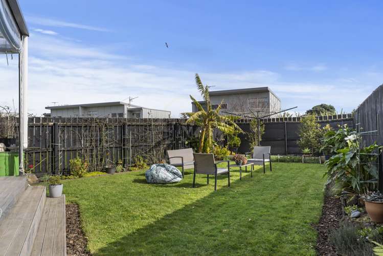 1/11 Volta Place Clendon Park_27