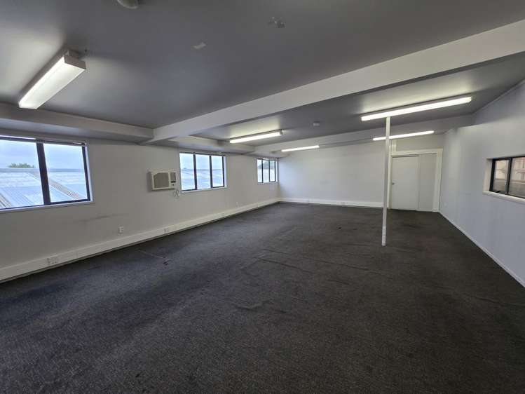 63 Tidal Road Mangere_5