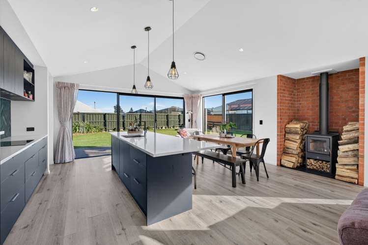 43 Graeme Foote Street Darfield_2