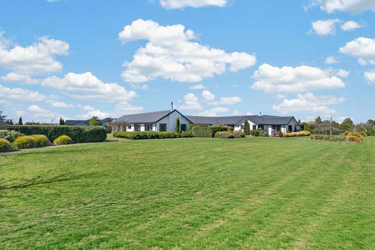 16 Landsborough Drive Darfield_21