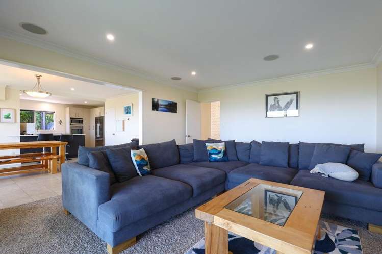 32 View Mount Stoke_13