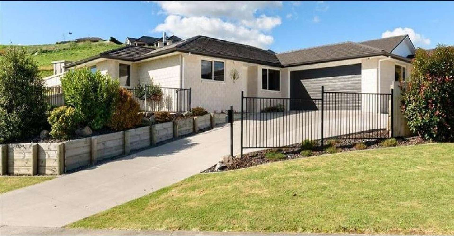 2 Bob Carter Place Welcome Bay_0