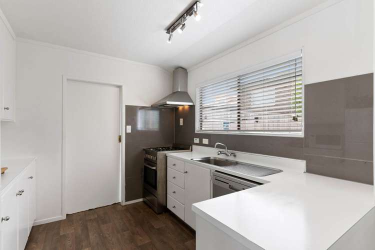 9 Sispara Place Beach Haven_7